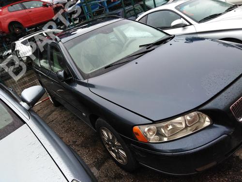 Used Parts VOLVO V70 II (285)  D5  952950