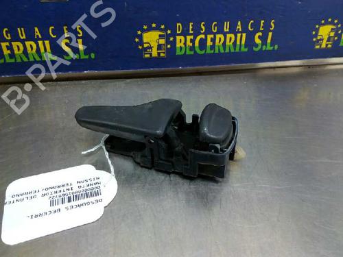 Used Front right interior door handle NISSAN TERRANO II (R20) [1992-2007]  8456987