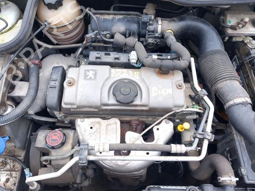 Used Engine Engine PEUGEOT 206 Hatchback (2A/C) 1.4 i (75 hp) 33040210 33040210