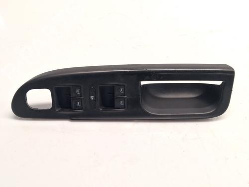 Venstre fortil elrude kontakt VW PASSAT B6 (3C2) 2.0 TDI (140 hp) 30697835