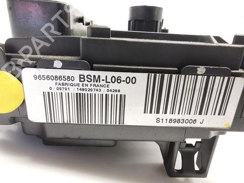 Fuse box CITROËN C5 II (RC_) 2.0 HDi (RCRHRH) | BP28163682E1