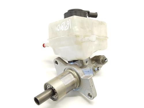 Used Brake master cylinder BMW 3 (E90) 320 d (177 hp) 17987715