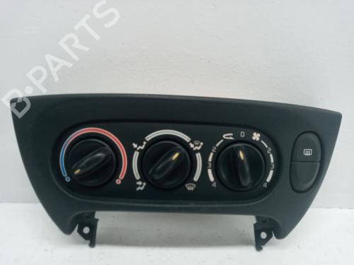 Airco bedieningspaneel RENAULT MEGANE I Classic (LA0/1_) 1.9 D (LA0A, LA0U, LA0R) (64 hp) 657747F