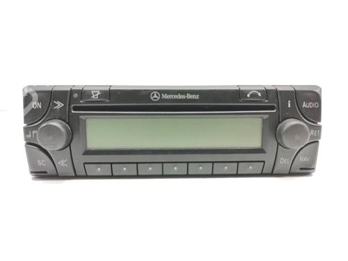 radio-mercedes-benz-e-class-w210-e-320-cdi-210026-a2088202026-1995-1996-1997-1998-1999-2000-2001-2002-2003-10812422 main image
