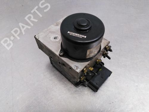 Used ABS pump FORD FOCUS I (DAW, DBW) 2.0 16V (131 hp) 8472569