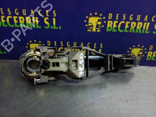 Rear left exterior door handle SEAT LEON (1M1) 1.6 16 V | BP8453960C130 