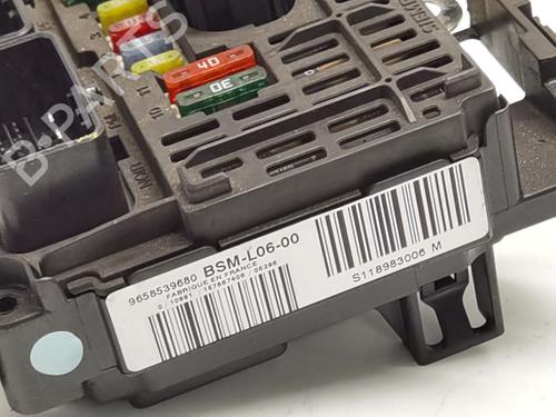 Fuse box CITROËN C5 II (RC_) 1.6 HDi (RC8HZB) | BP30576439E1