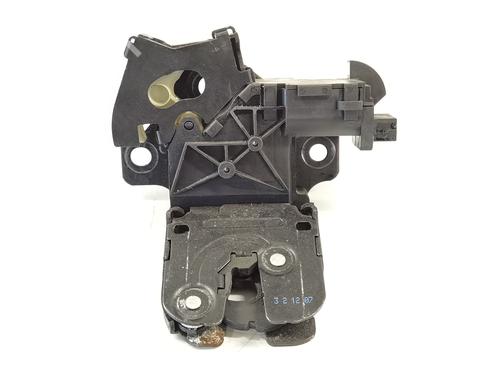 Used Tailgate lock AUDI A3 (8P1) 2.0 TDI 16V (140 hp) 21064463