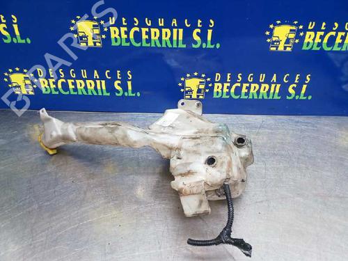 Windscreen washer tank JEEP GRAND CHEROKEE II (WJ, WG) 3.1 TD 4x4 | BP8454291C113 
