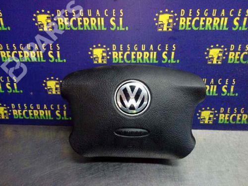 Used Driver airbag Driver airbag VW PASSAT B5.5 (3B3) 1.9 TDI (101 hp) 8439653 8439653