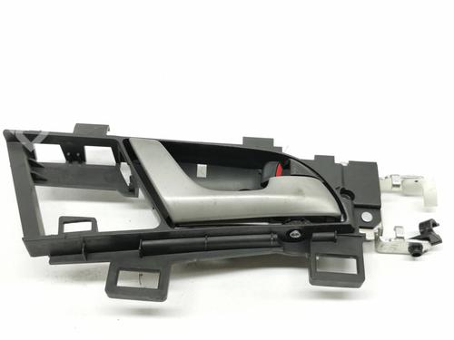 Used Front right interior door handle Front right interior door handle HONDA ACCORD VIII Estate (CW) 2.2 i-DTEC (CW3) (150 hp) 10643135 10643135