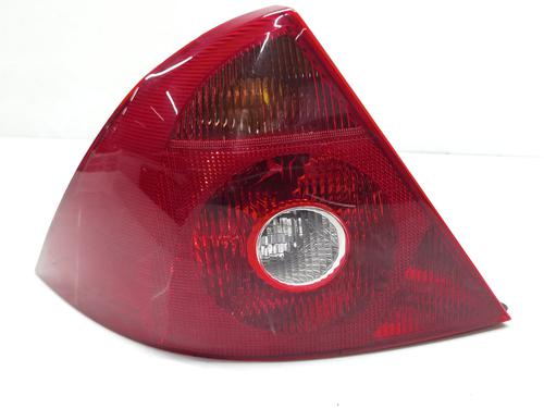 Feu arrière gauche FORD MONDEO III Saloon (B4Y) 2.0 16V TDDi / TDCi (115 hp) 31161506