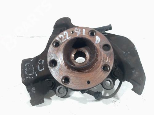 Used Right front steering knuckle Right front steering knuckle FIAT GRANDE PUNTO (199_) 1.4 16V (199BXG1B, 199AXG1B) (95 hp) 8475853 8475853