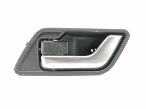 Used Front left interior door handle Front left interior door handle LAND ROVER FREELANDER 2 (L359) 2.2 TD4 4x4 (152 hp) 10372486 10372486
