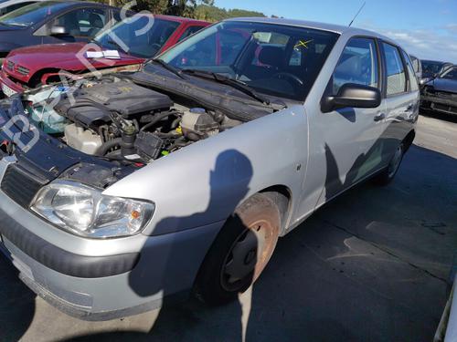 Brugte SEAT IBIZA II (6K1) 1.4 i 16V (101 hp) 4287425