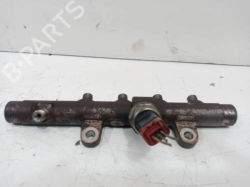 Used Injection rail RENAULT MEGANE II (BM0/1_, CM0/1_) [2001-2012]  11634970