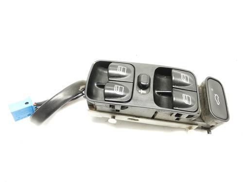 Used Left front window switch Left front window switch MERCEDES-BENZ C-CLASS (W203) C 270 CDI (203.016) (170 hp) 33854719 33854719
