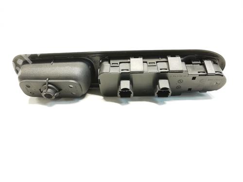 Left front window switch PEUGEOT 407 (6D_) 2.0 HDi 135 (6DRHRH, 6DRHRE, 6DRHRG, 6DRHRJ) | BP30135069I27 
