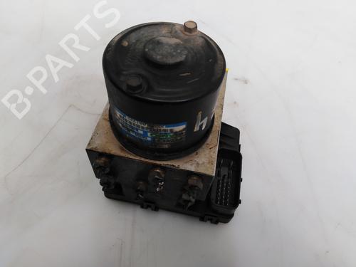 Used ABS pump HYUNDAI SANTA FÉ I (SM) 2.0 CRDi 4x4 (113 hp) 8473880