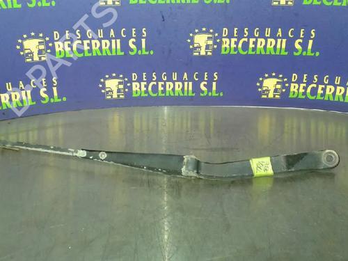 Used Rear windshield wiper arm NISSAN TERRANO II (R20) [1992-2007]  17984634