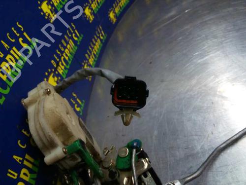 Front right lock KIA SORENTO I (JC) 2.5 CRDi | BP8425215C97 