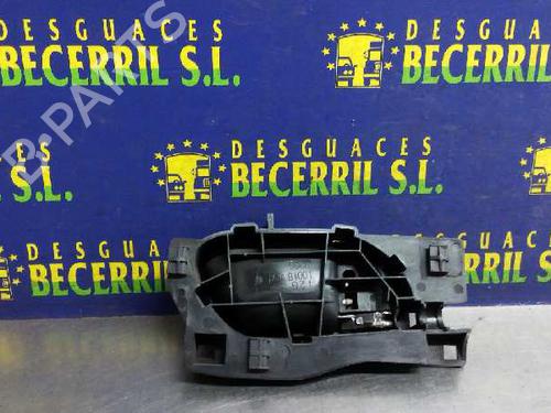 Front left interior door handle PEUGEOT 407 (6D_) 2.0 HDi 135 (6DRHRH, 6DRHRE, 6DRHRG, 6DRHRJ) | BP8448008I13 