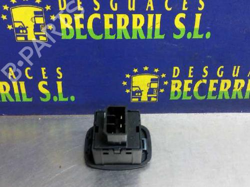 Right front window switch HYUNDAI ATOS (MX) 1.0 i | BP8443089I26 