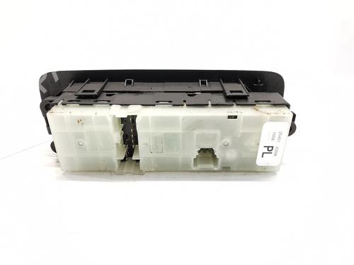 Interrupteur de vitre avant gauche NISSAN QASHQAI I (J10, NJ10) 2.0 dCi All-wheel Drive | BP30933471I27