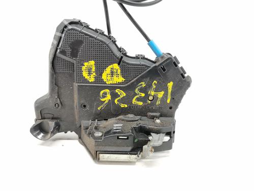 Used Front right lock TOYOTA AURIS (_E15_) [2006-2012]  10182025