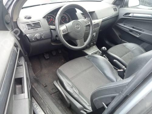 Fuse box OPEL ASTRA H (A04)  | BP11217177E1 
