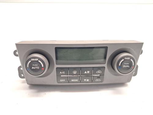 Used Climate control KIA SORENTO I (JC) 2.5 CRDi 4WD (140 hp) 30746007