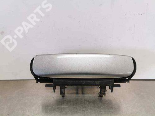 front-right-exterior-door-handle-audi-a4-b6-convertible-8h7-25-tdi-2002-2003-2004-2005-2006-2007-2008-2009-8463800 main image