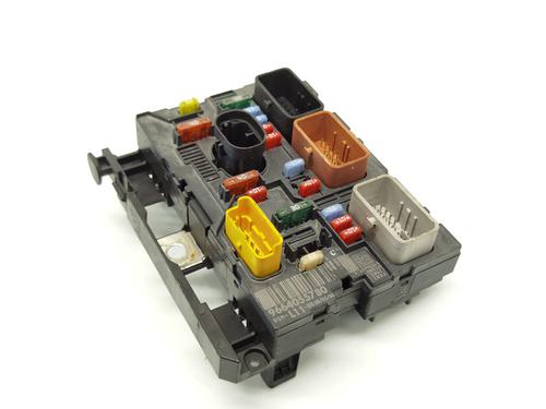 Used Fuse box CITROËN C4 I Saloon 1.6 16V (109 hp) 28056799