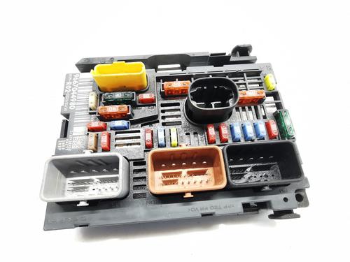 Used Fuse box Fuse box PEUGEOT 407 (6D_) 2.0 16V (6DRFJC, 6DRFJE, 6DRFJF) (140 hp) 33854726 33854726