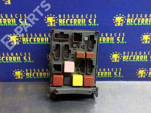 Used Fuse box Fuse box RENAULT ESPACE IV (JK0/1_) 3.0 dCi (JK0J, JK0V) (177 hp) 8449657 8449657