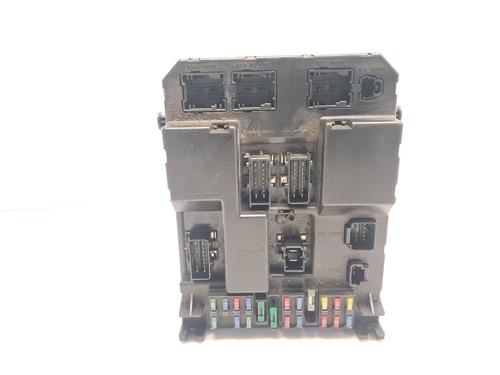 Used Fuse box Fuse box 36868493 36868493