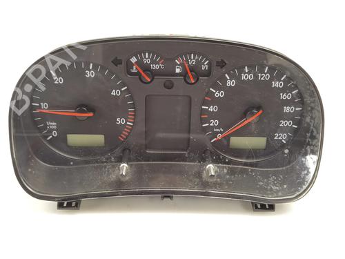 Used Instrument cluster VW GOLF IV (1J1) [1997-2008]  16098397