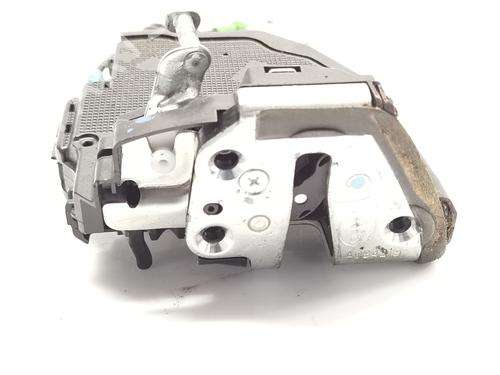 Rear left lock TOYOTA AURIS (_E18_) 1.4 D-4D (NDE180_, NDE180R) | BP30852853C100