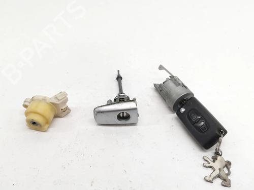 Used Electronic module PEUGEOT 4007 (VU_, VV_) 2.2 HDi (156 hp) 14022120