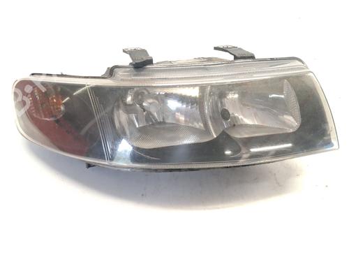 Used Right headlight Right headlight SEAT LEON (1M1) 1.9 TDI (110 hp) 39902895 39902895