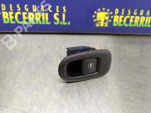 Used Left rear window switch Left rear window switch SEAT LEON (1M1) 1.9 TDI (90 hp) 8438714 8438714