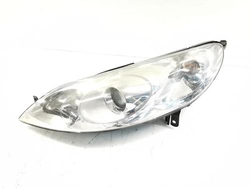 Used Left headlight PEUGEOT 407 (6D_) 2.0 HDi 135 (6DRHRH, 6DRHRE, 6DRHRG, 6DRHRJ) (136 hp) 30684093