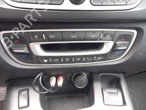 AC Styreenhet / Manøvreringsenhet RENAULT SCÉNIC III (JZ0/1_) 1.5 dCi (106 hp) 29591499