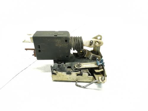 Używane Zamek drzwi przednich lewych PEUGEOT 106 II (1A_, 1C_) 1.1 i (60 hp) 30933485