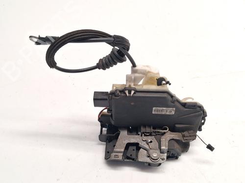 Used Rear left lock VW GOLF IV (1J1) 2.0 (115 hp) 30708855