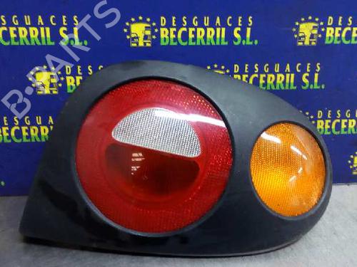 Used Right taillight RENAULT MEGANE I Coach (DA0/1_) 1.6 e (DA0F) (90 hp) 8438587