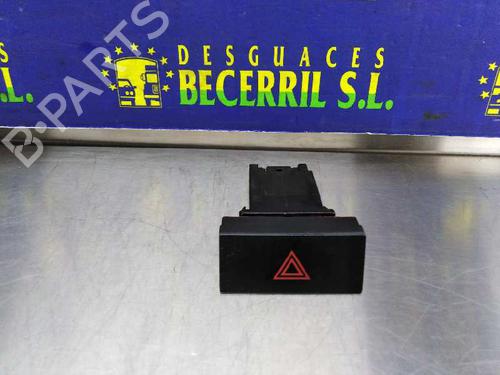 Used Warning switch HYUNDAI COUPE II (GK) 1.6 16V (105 hp) 8458315