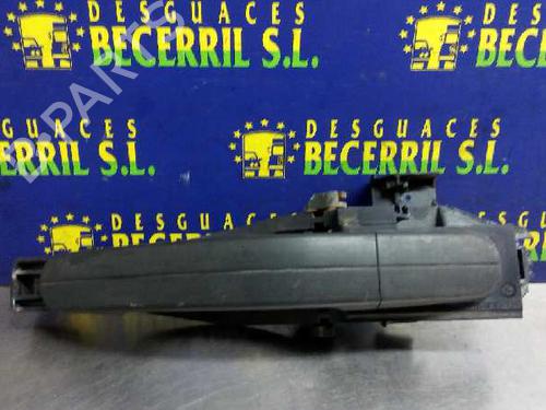Używane Klamka zewnętrzna drzwi przednich prawych FORD FOCUS I (DAW, DBW) [1998-2009]  8439609
