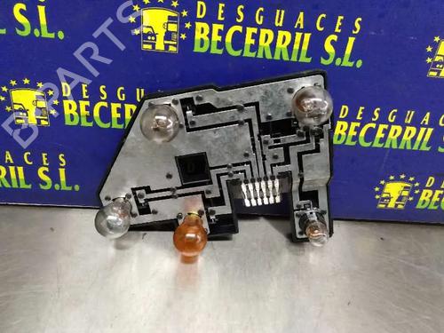 Used Lamp holder OPEL VECTRA B (J96) [1995-2004]  17984798