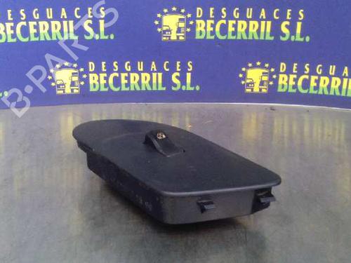 Used Right front window switch RENAULT SAFRANE II (B54_) 2.5 20V (B54F) (165 hp) 8430442